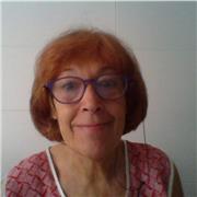 Profesora imparte clases en primaria y secundaria